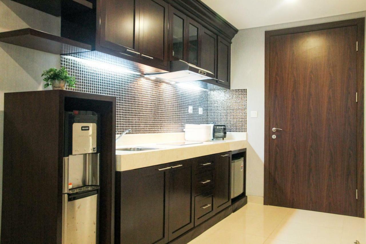 Elegant 1Br Kemang Village Apartment By Travelio Jakarta Exterior photo