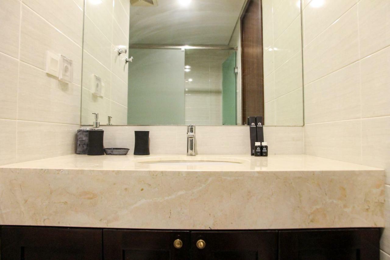 Elegant 1Br Kemang Village Apartment By Travelio Jakarta Exterior photo